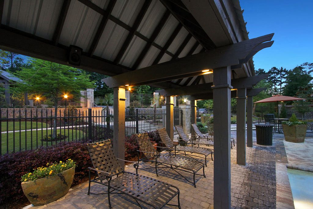 Covered Pool Seating at Legacy Apartment Homes, Ridgeland, Mississippi