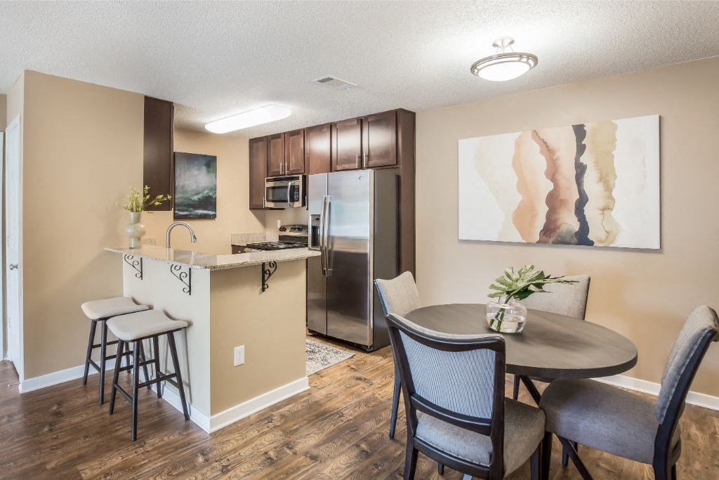 Open Dining Room Area at Reserve of Gulf Hills Apartment Homes, Ocean Springs, MS, 39564