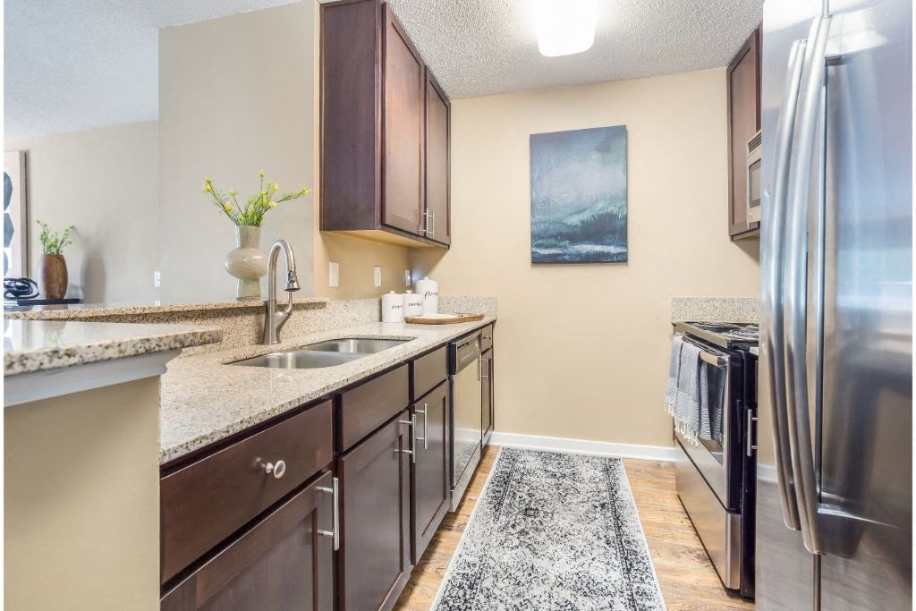 Elegant Kitchen at Reserve of Gulf Hills Apartment Homes, MS, 39564