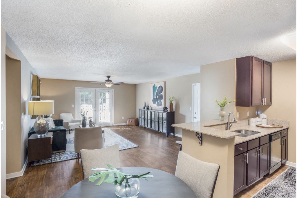 Large Living Room at Reserve of Gulf Hills Apartment Homes, Ocean Springs, Mississippi