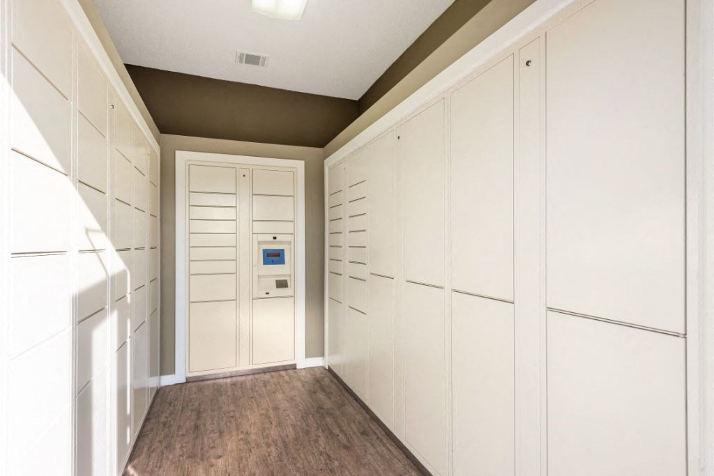 Package Delivery Room at Canebrake Apartment Homes, Shreveport, 71115
