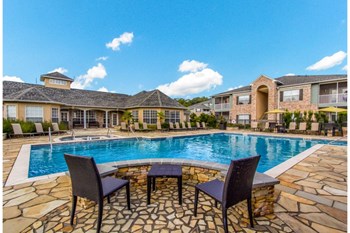 Resort Style Pool Resort Style Pool at Ashford Place Apartment Homes, Flowood, MS - Photo Gallery 2
