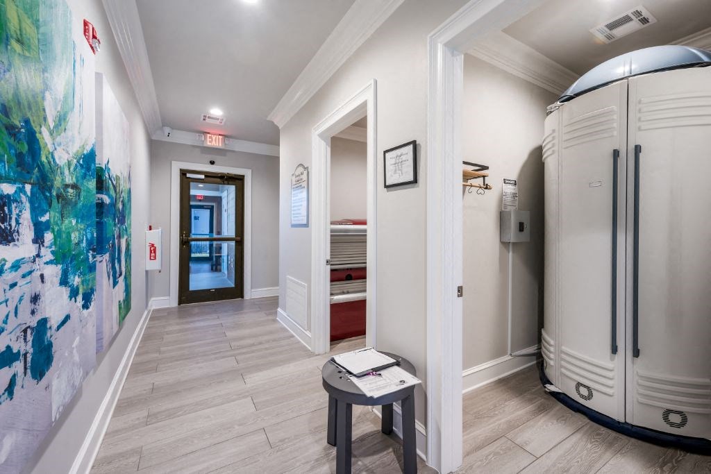 State of the Art Tanning Bed at Crossgates Apartment Homes, Starkville, 39759
