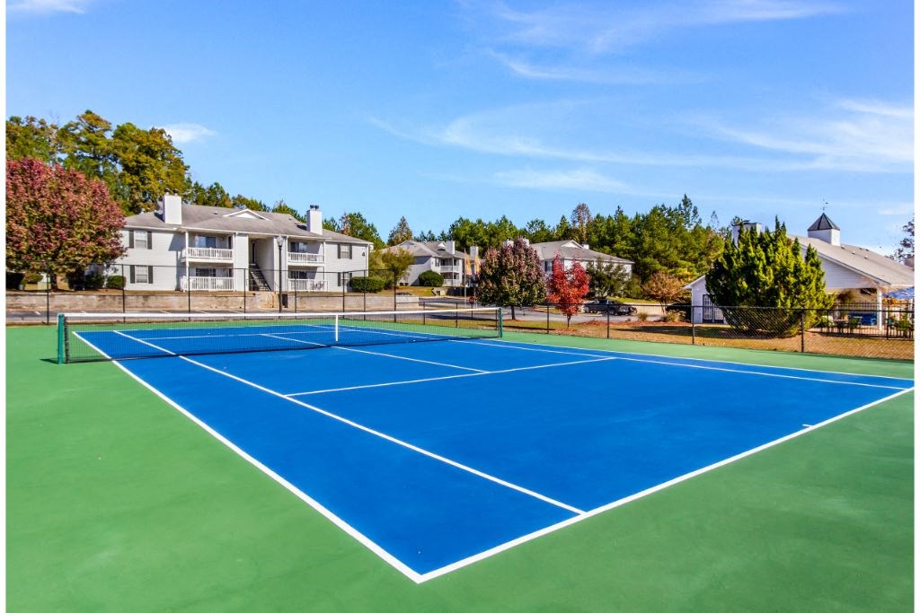 Resort Style Tennis Court at The Woodlands Apartment Homes, Meridian, MS