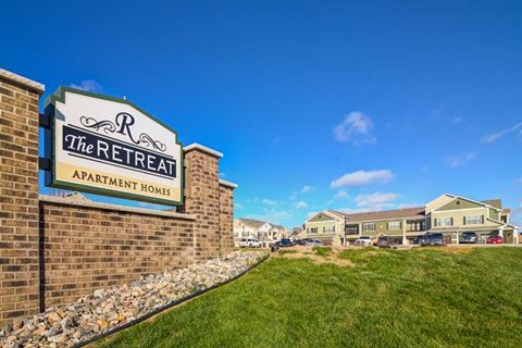 Welcome Sign at The Retreat Apartment homes, Williston