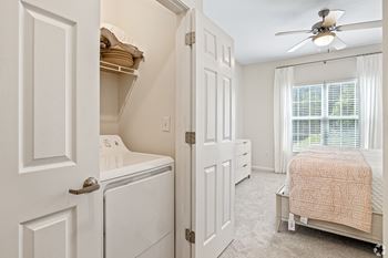 Washer and dryer at The Met Apartment Homes, Hattiesburg, MS, 39402