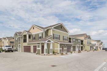 Apartment homes with attached garages at The Retreat Apartment Homes in Williston, North Dakota