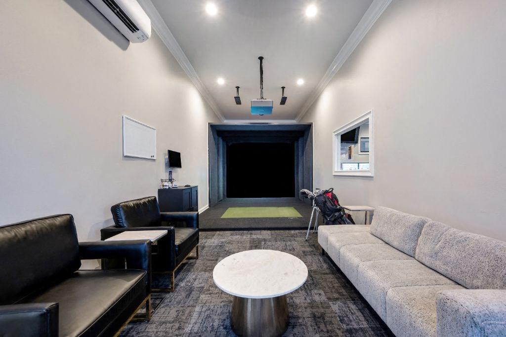 Virtual Golf at Crossgates Apartment Homes, Starkville, Mississippi, 39759