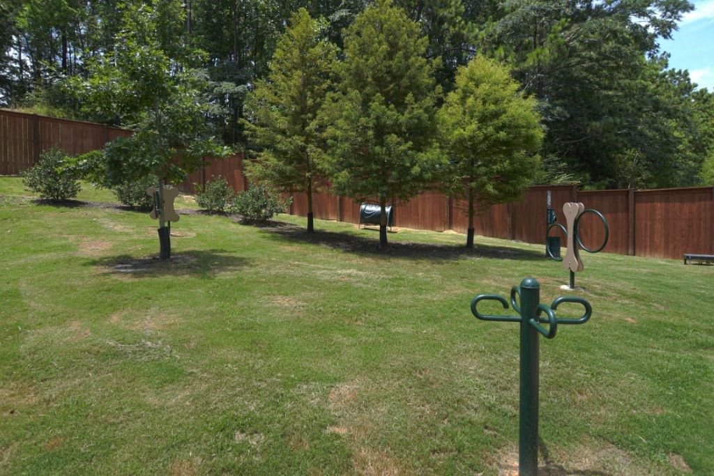 Large Dog Park at The Met Apartment Homes, Hattiesburg, MS, 35402