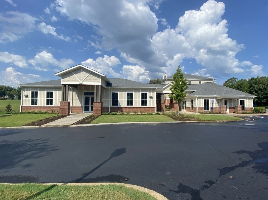 Beautiful Apartment Exterior at Quail Ridge Apartment Homes, Bartlett, 38135