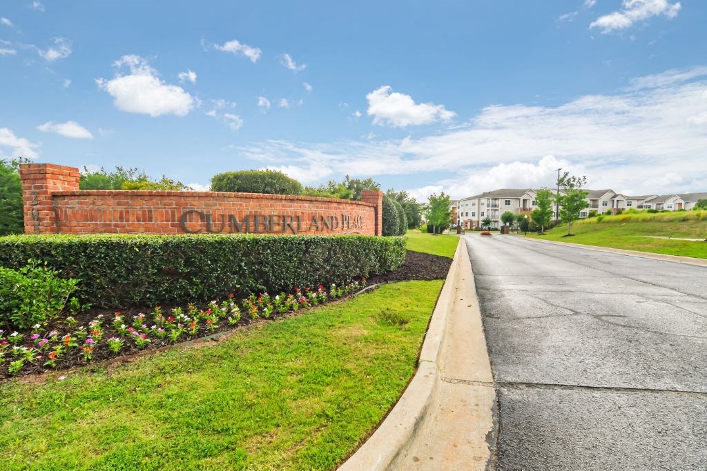 a brick sign that says cambridge avenue on the side of a road at Cumberland Place Apartment Homes, Tyler, TX