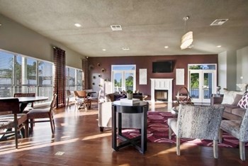 Elegant Clubhouse Living Room at Lakeshore Pointe Resort Apartment Homes, Brandon, Mississippi, 39047