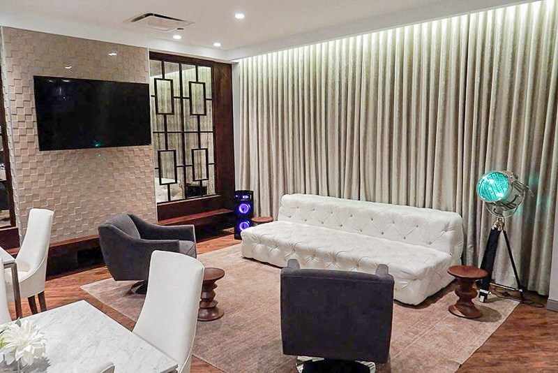 Elegant Decor in Party Room with Fully Equipped Kitchen at Somerset Place Apartments, Chicago