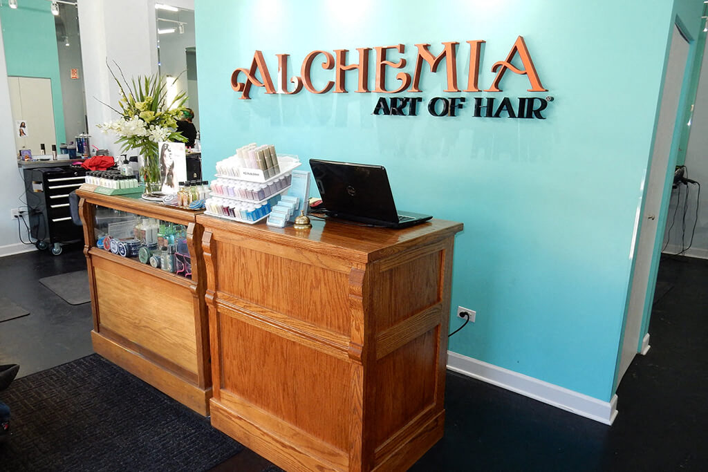 Salon at Somerset Place Apartments, Illinois