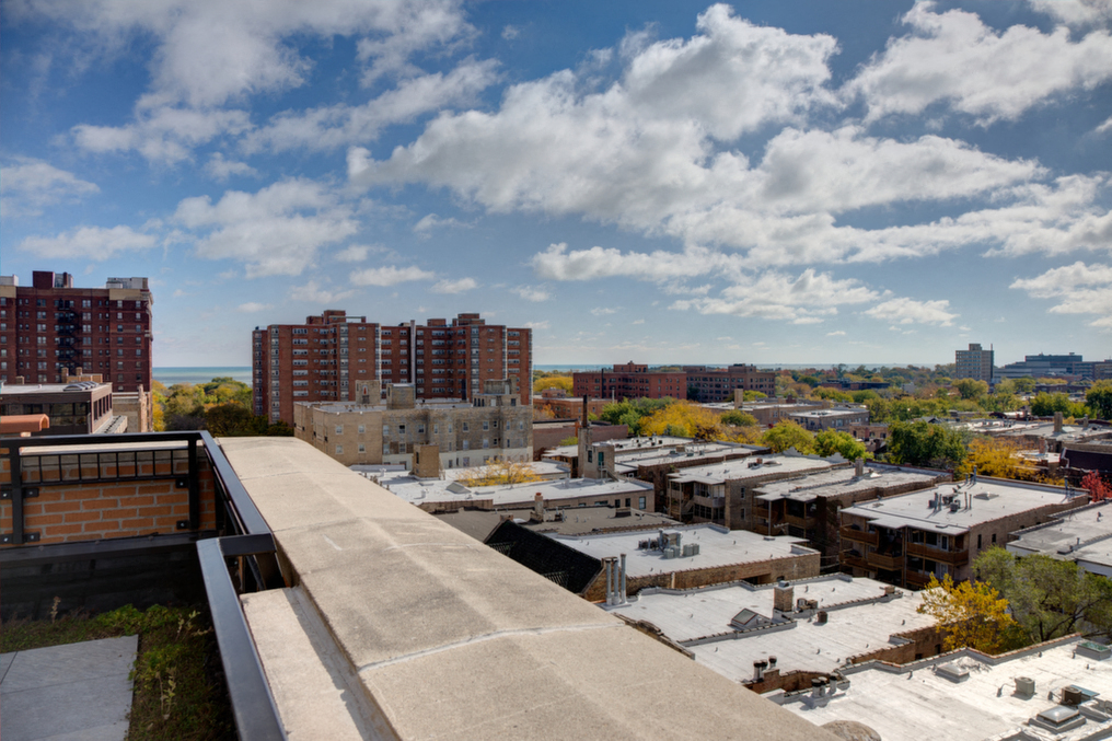 Rooftop view, at Somerset Place Apartments, Chicago, IL 60640