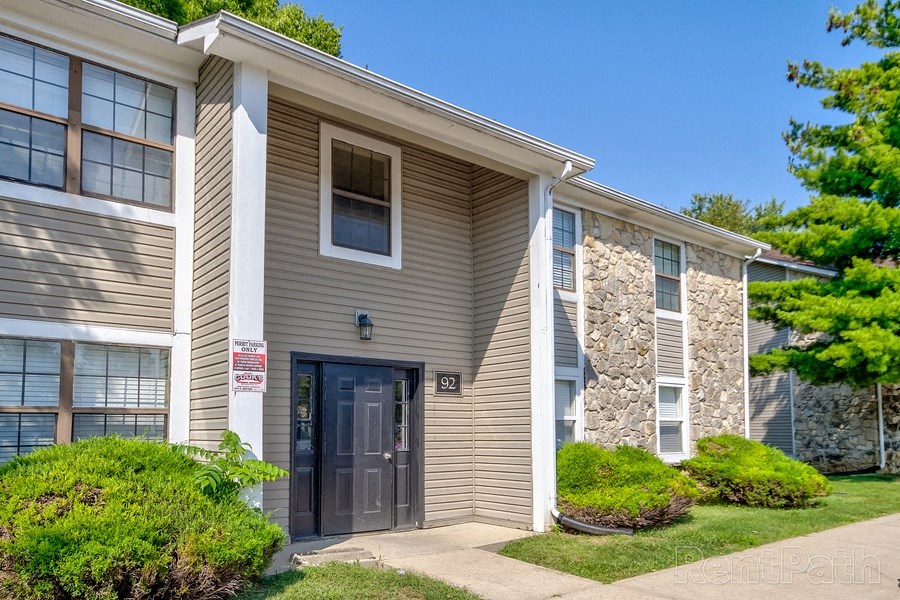 Property Exterior at Sandstone Court Apartments, Indiana