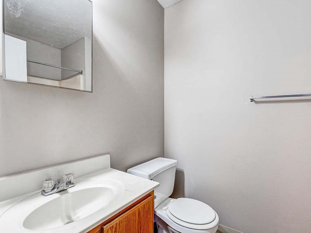 Spacious bathroom at HUB of New Albany, New Albany, IN, 47150