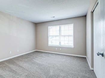 Spacious bedroom at HUB of New Albany, New Albany, IN - Photo Gallery 43