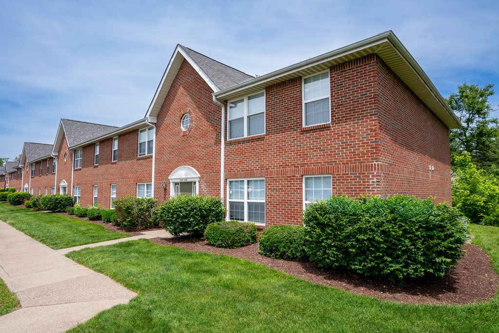 Green Space Walking Path at HUB of New Albany, New Albany, IN, 47150