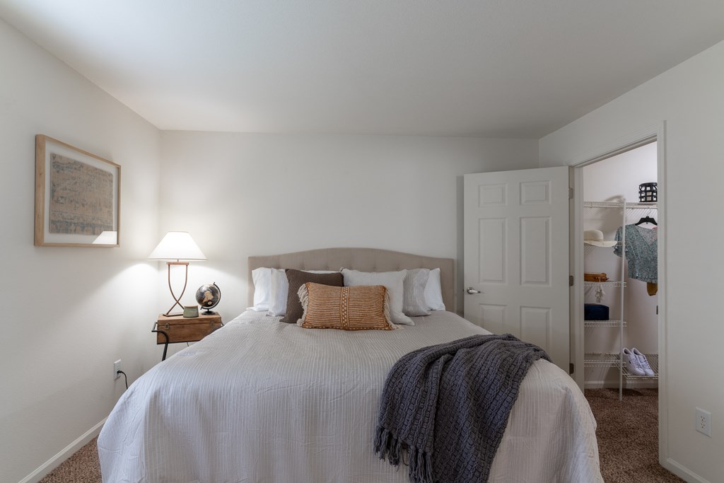 Large master bedroom at Barton Farms in Greenwood, IN 46143