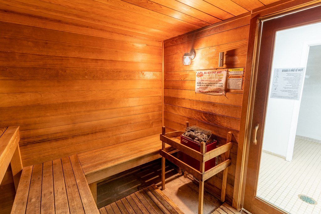 Sauna Room at Walnut Creek Apartments, Kokomo