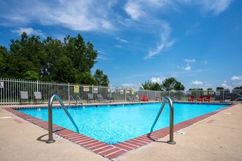 Outdoor Swimming Pool at Walnut Creek Apartments, Kokomo, IN