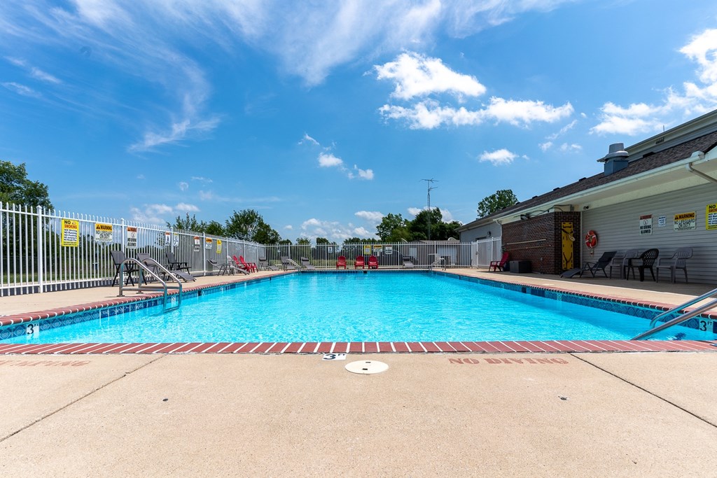 Relaxing Pool at Walnut Creek Apartments, Kokomo, 46902