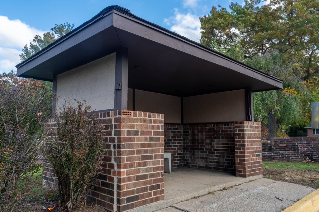 Bus Shelter at Candlewyck Apartments, Kalamazoo, Michigan