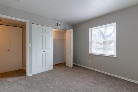 Bedroom Closets at Olde Towne Apartments, Middletown, OH, 45042
