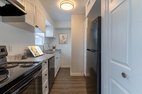 Kitchens With Ample Storage at Olde Towne Apartments, Ohio, 45042
