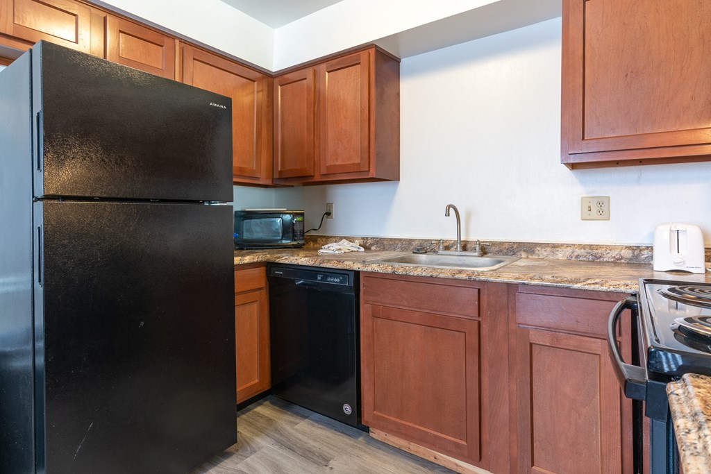 Kitchen at Pickwick Farms Apartments, Indianapolis, 46260