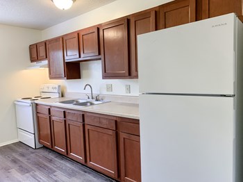 Spacious Kitchen at Fountainview Apartments in Indianapolis, IN - Photo Gallery 2