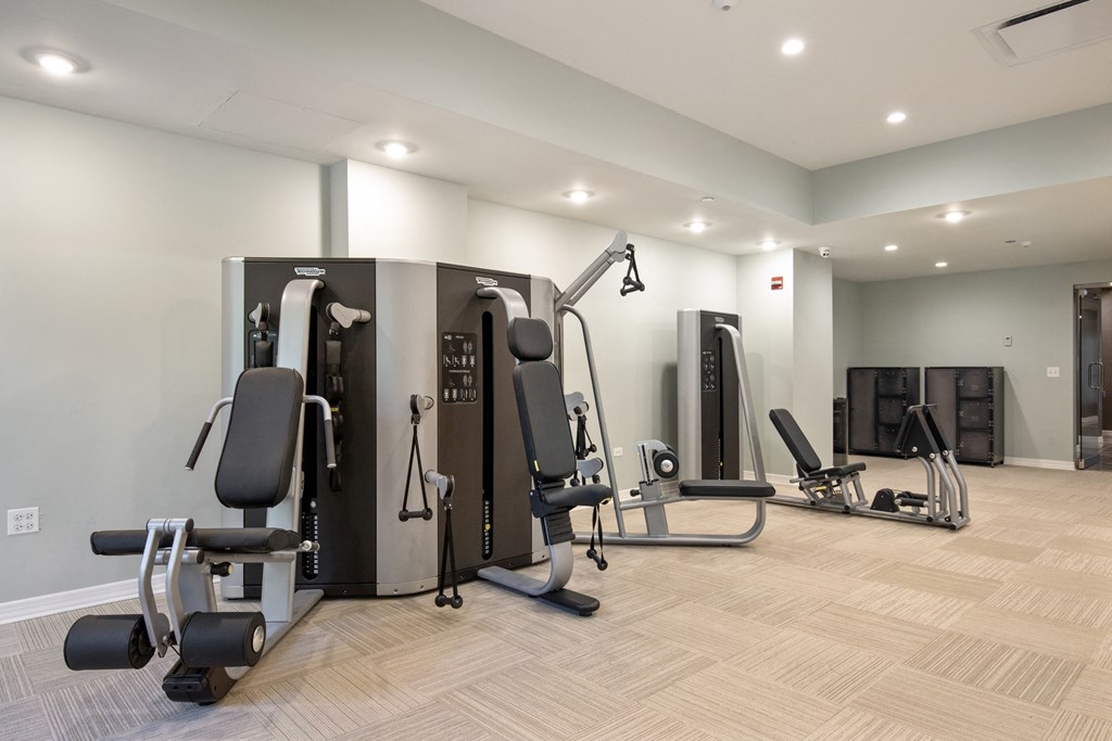 State-of-the-art Techno Gym at Park Heights by the Lake Apartments, Illinois