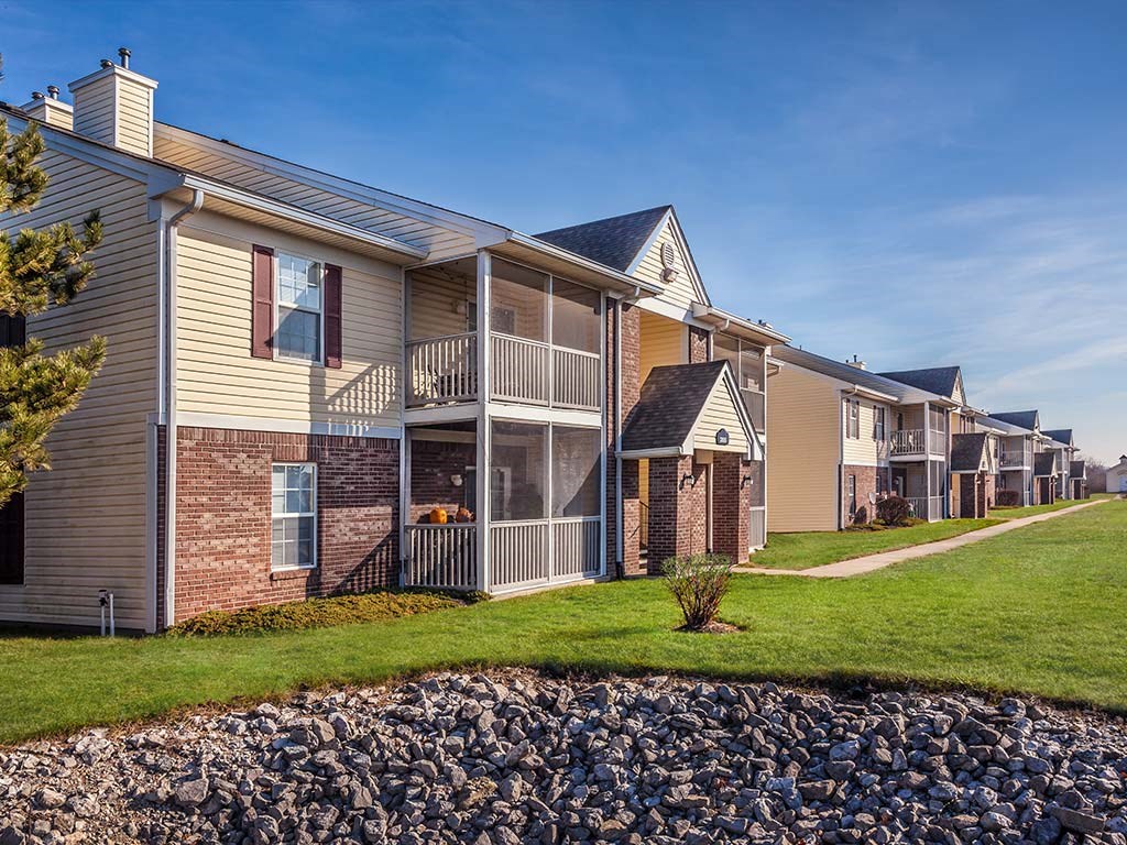 Apartments at Barton Farms in Greenwood, IN 46143