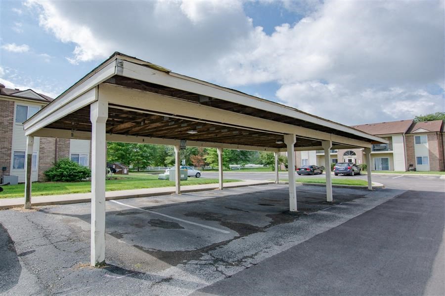 Ample Parking Space at Creekside Square Apartments, Indianapolis, 46254