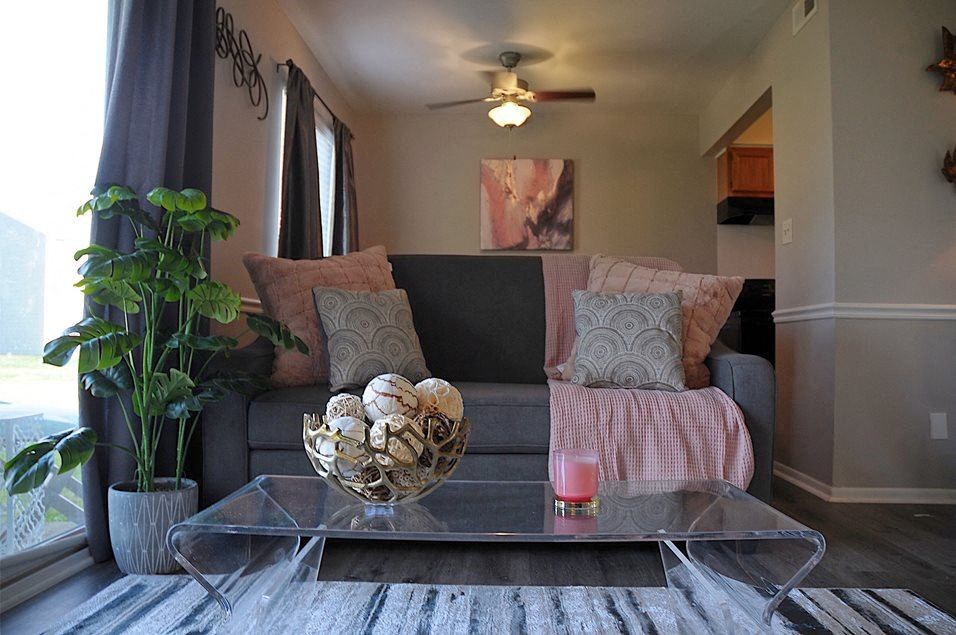 Updated Interiors at Pickwick Farms Apartments in Indiana 46260