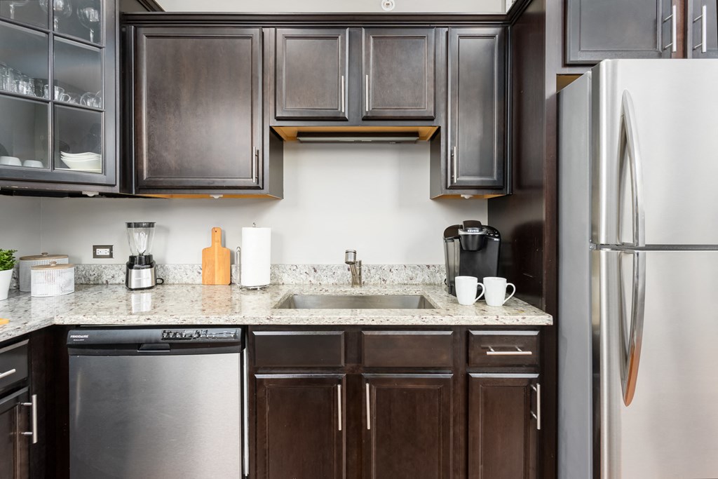 Modern Kitchen at Somerset Place Apartments, Chicago