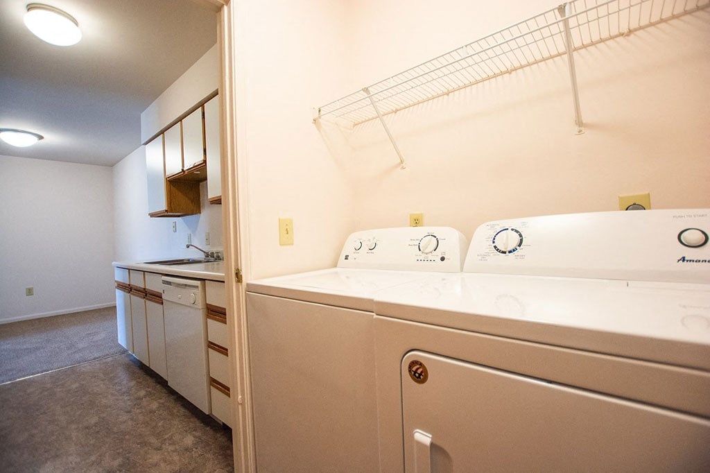 Washer & Dryer Included at Walnut Creek Apartments, Kokomo