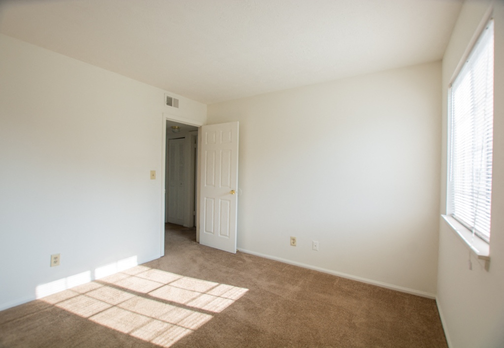 Well Equipped Apartment at Waterstone Place Apartments, Indianapolis, IN, 46229