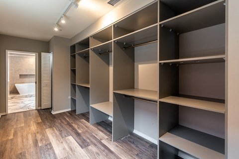 Park Heights By The Lake Apartments