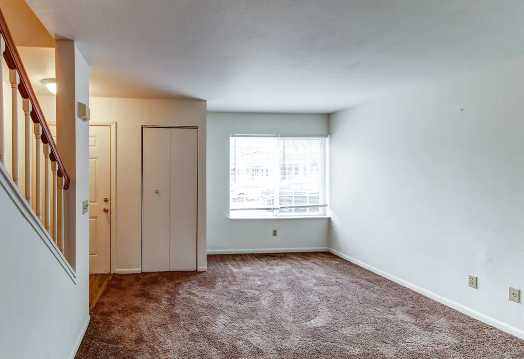 Spacious Living Room at Arbor Pointe Townhomes, Battle Creek, Michigan