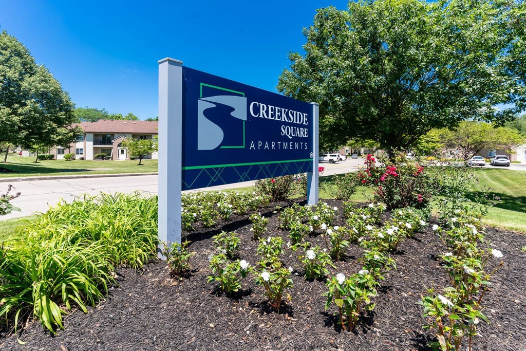 Property Signage at Creekside Square Apartments, Indianapolis, 46254