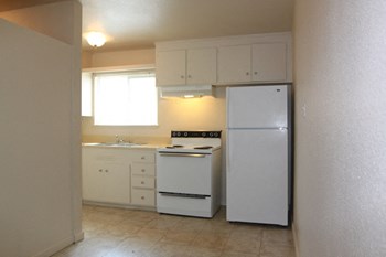 Carmichael Apartments Kitchen Carmichael Apartments Kitchen - Photo Gallery 4