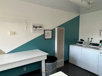 Sharis Laundry Room Sharis Laundry Room - Photo Gallery 2