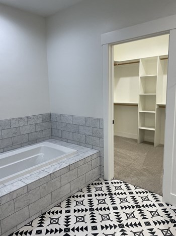 10306 Badger Lane - Photo Gallery 11