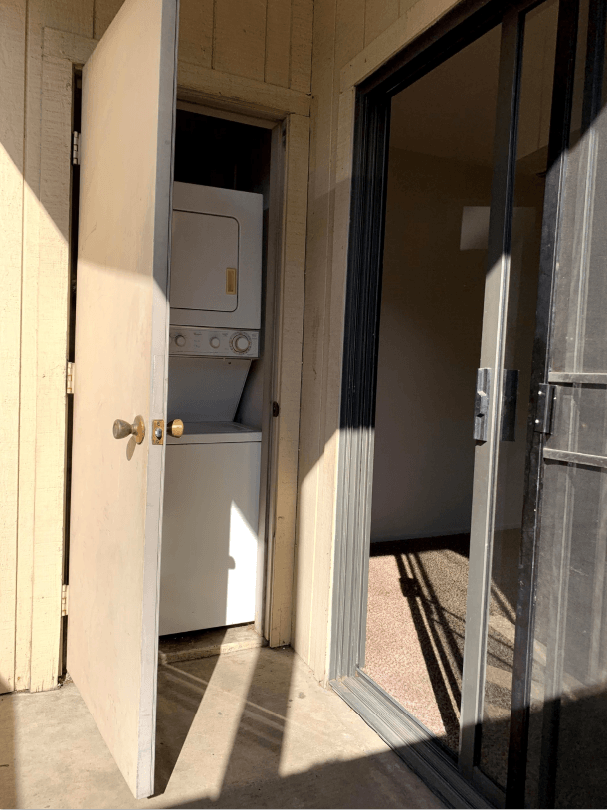 Country Glen Patio Laundry Room