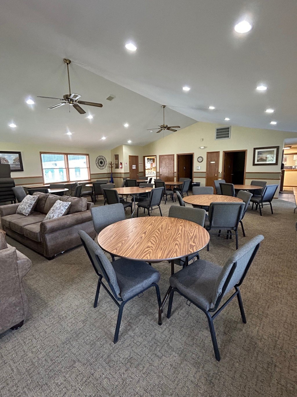 The Community of Rolling Hills Clubhouse Dining Area