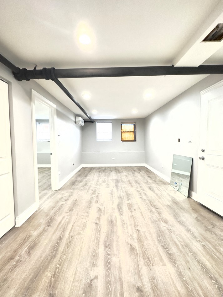 1253 Rosemont 1 bedroom