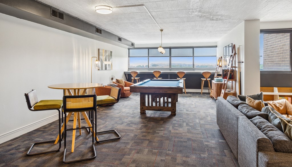 resident lounge at Walnut Towers at Frick Park, Pennsylvania