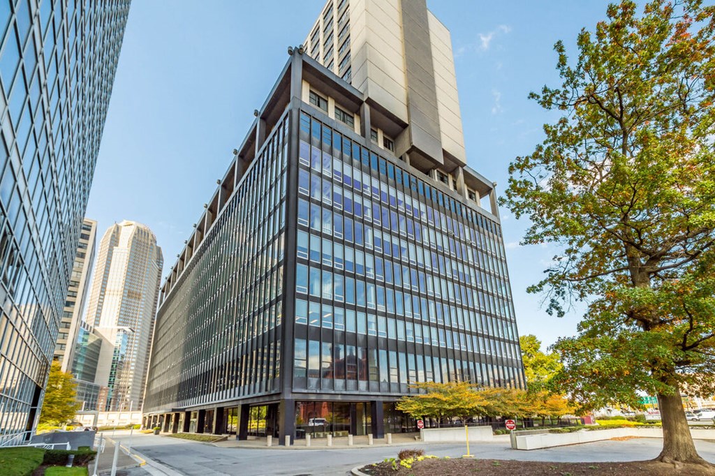 main view of the office building at The Washington at Chatham, Pittsburgh Pennsylvania